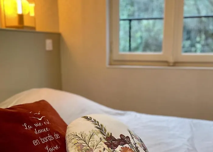 Poesie De Loire Saumur